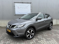 Nissan Qashqai - 1.2 Connect Edition 2015 / Camera / Panoramadak/ Keyless / Dealeronderhouden NAP