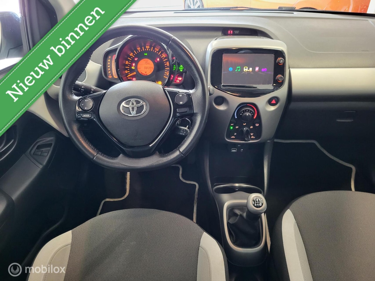 Toyota Aygo - 1.0 VVT-i x-play *NL, 1e EIG, CAMERA, RIJKLAARPRIJS!*