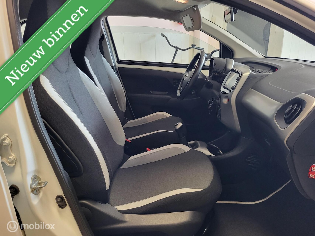 Toyota Aygo - 1.0 VVT-i x-play *NL, 1e EIG, CAMERA, RIJKLAARPRIJS!*