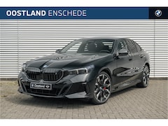 BMW i5 - eDrive40 M Sport / Trekhaak / Bowers & Wilkins / Comfortstoelen / Comfort Access / Parking