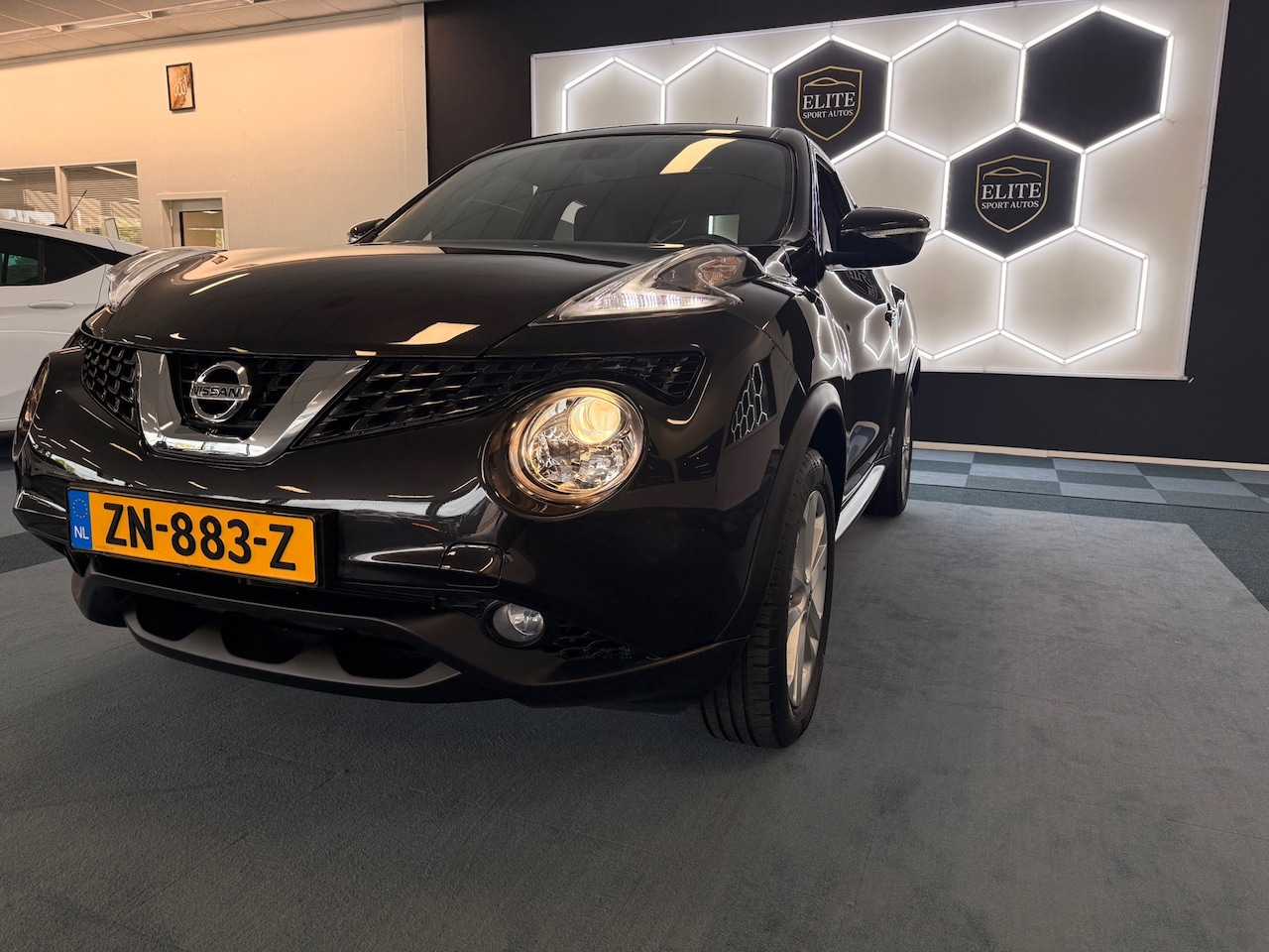 Nissan Juke - 1.2 DIG-T S/S N-Connecta I Camera I Navi I Cruise control - AutoWereld.nl