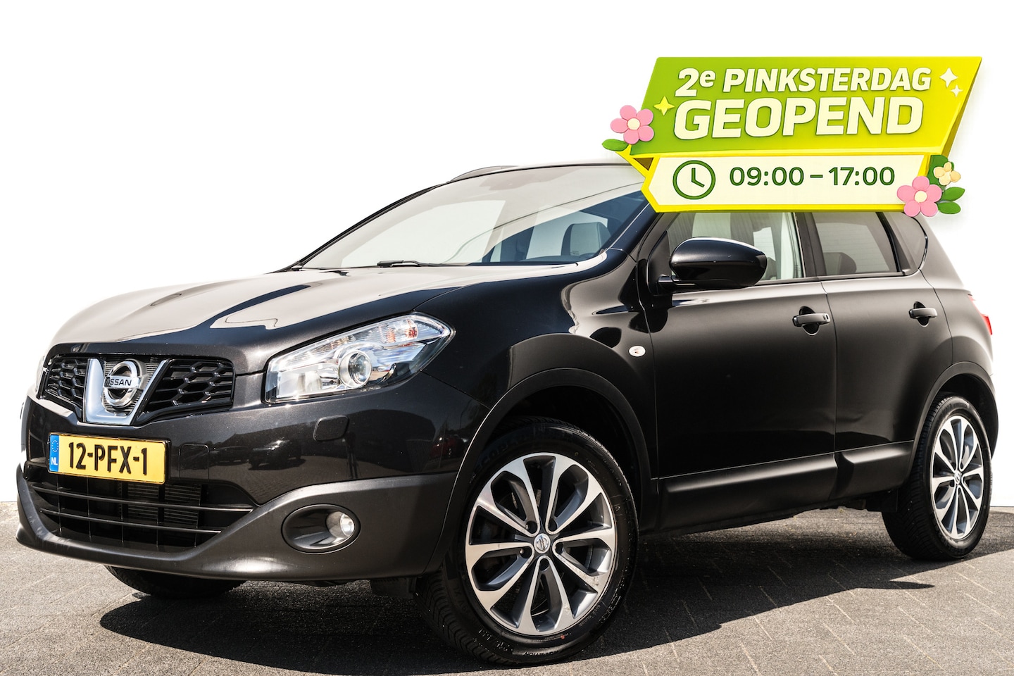 Nissan Qashqai - 2.0 Tekna 4WD | Panoramadak | Leder | Trekhaak | 18 inch LMV | All Seaon | Xenon - AutoWereld.nl