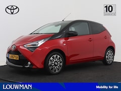 Toyota Aygo - 1.0 VVT-i x-clusiv | Lane assist | Climate Control | Lederen bekleding | Apple CarPlay/And