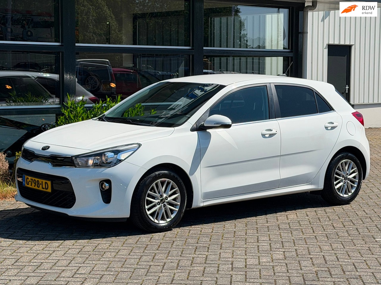 Kia Rio - 1.2 CVVT DynamicLine Navi Camera Airco !! - AutoWereld.nl