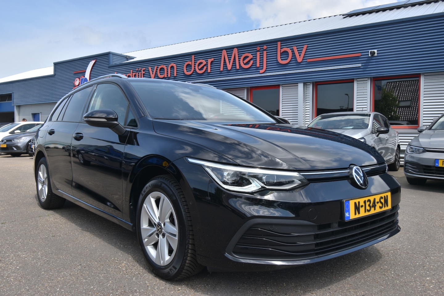 Volkswagen Golf Variant - 1.5 TSI Life Business 1.5 TSI Life Business , VIRTUAL COCPIT , LED KOPL , PDC V+A , NAVI , CLIMATR , - AutoWereld.nl
