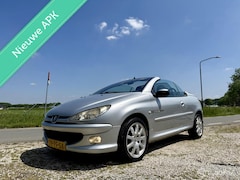 Peugeot 206 CC - 1.6-16V Quiksilver, BJ 2004, APK Juni 2027