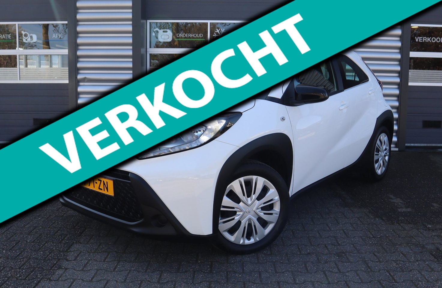 Toyota Aygo X - 1.0 VVT-i MT play 1.0 VVT-i MT Play - AutoWereld.nl
