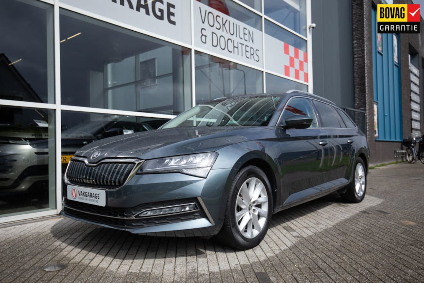 Skoda Superb Combi - 1.4 TSI iV Business Edition | PHEV | Adaptive Cruise Controle - AutoWereld.nl