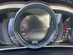 Volvo V40 - 1.5 T3 Polar+ R-Design Sport Pano Navi Trekhaak Automaat