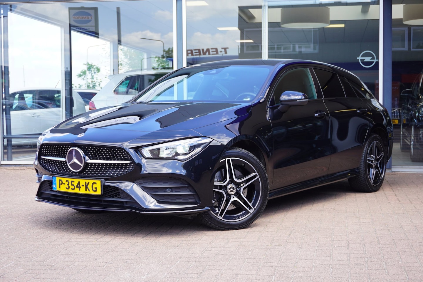 Mercedes-Benz CLA-klasse Shooting Brake - 250 e Business Solution AMG Limited Automaat | Airco | Navigatie | Trekhaak | Vol opties | - AutoWereld.nl