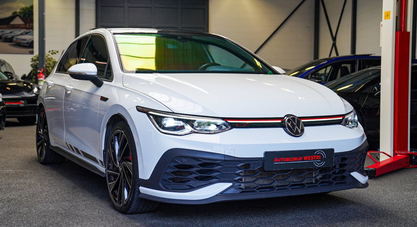 Volkswagen Golf - 2.0 TSI GTI | Stuurwiel verwarming | Lane Assist | Clubsport | Camera - AutoWereld.nl
