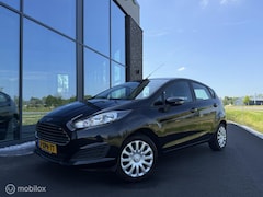 Ford Fiesta - 1.0 Style | Airco | Trekhaak | Dealer ond | Navi | PDC achter | Isofix