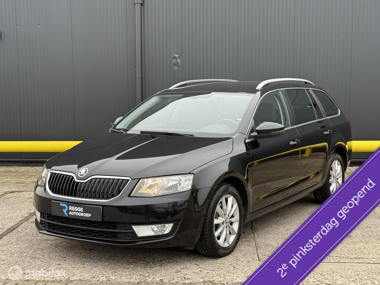 Skoda Octavia Combi - 1.6 TDI Greentech Ambition TREKHAAK - AutoWereld.nl