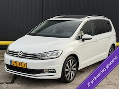 Volkswagen Touran - 1.4 TSI Highline ACC|AUTOMAAT|PANO