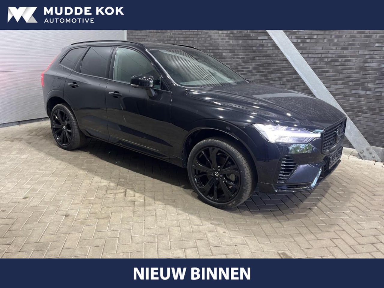 Volvo XC60 - T8 Plug-in hybrid Ultra Black Edition | ACC | Luchtvering | Panoramadak | 360° Camera | Tr - AutoWereld.nl