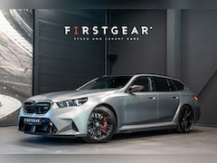 BMW 5-serie Touring - M5 *Bowers & Wilkins / M-Driver's Package / Stoelventilatie / Panorama / Carbon in- exteri