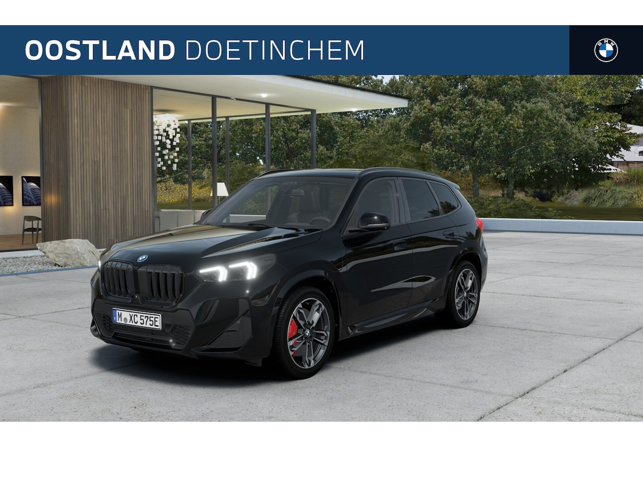 BMW X1 - xDrive25e M Sport Automaat / Panoramadak / Trekhaak / Sportstoelen / Adaptieve LED / M Ada - AutoWereld.nl