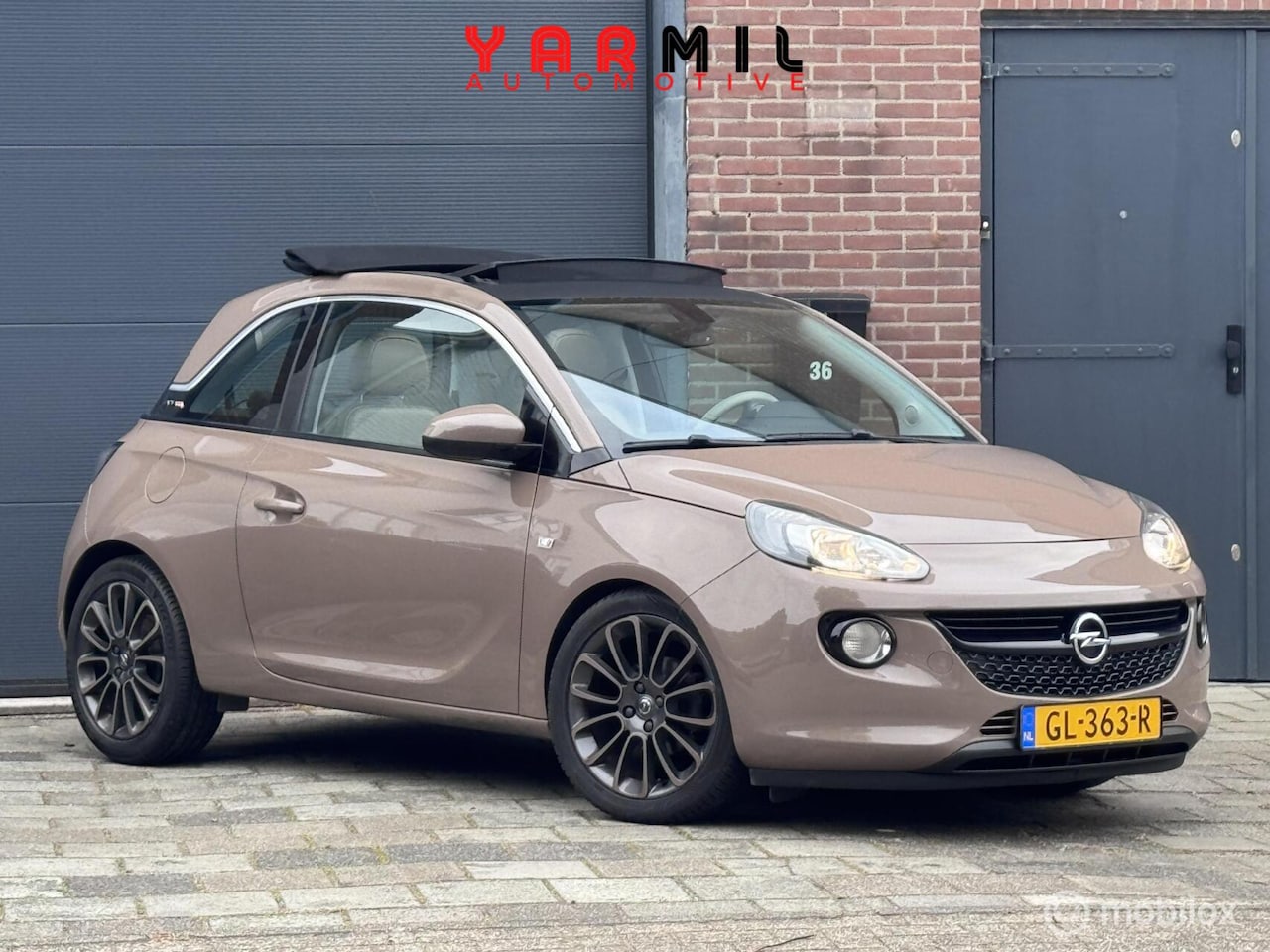 Opel ADAM - 1.0 Turbo Rocks Favourite CABRIO NAP LEDER ZOMERS - AutoWereld.nl