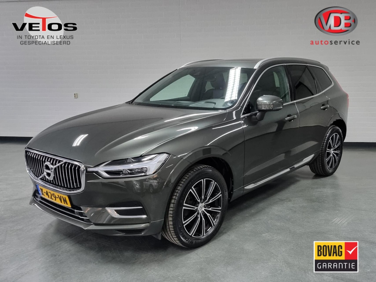 Volvo XC60 - 2.0 T4 Inscription / Pano / Leder / BLIS - AutoWereld.nl