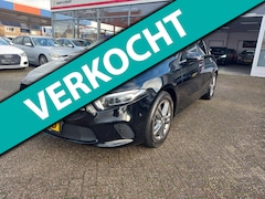 Mercedes-Benz A-klasse - 250 4MATIC MBUX, PANO, AUTOMAAT, NAVI, PDC