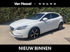 Volvo V40 - T2 R-Design Apple Car Play
