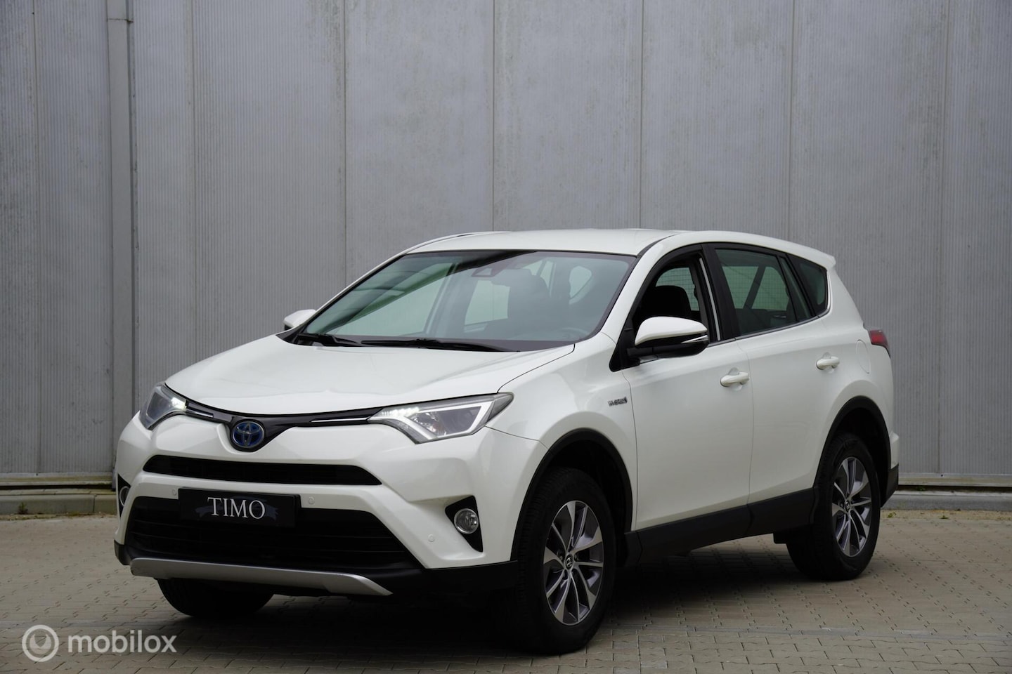 Toyota RAV4 - 2.5 Hybrid Dynamic 104.011 KM - AutoWereld.nl