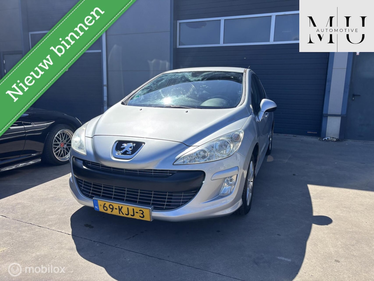 Peugeot 308 SW - 1.6 VTi Blue Lease Executive 1.6 VTi Blue Lease Executive - AutoWereld.nl