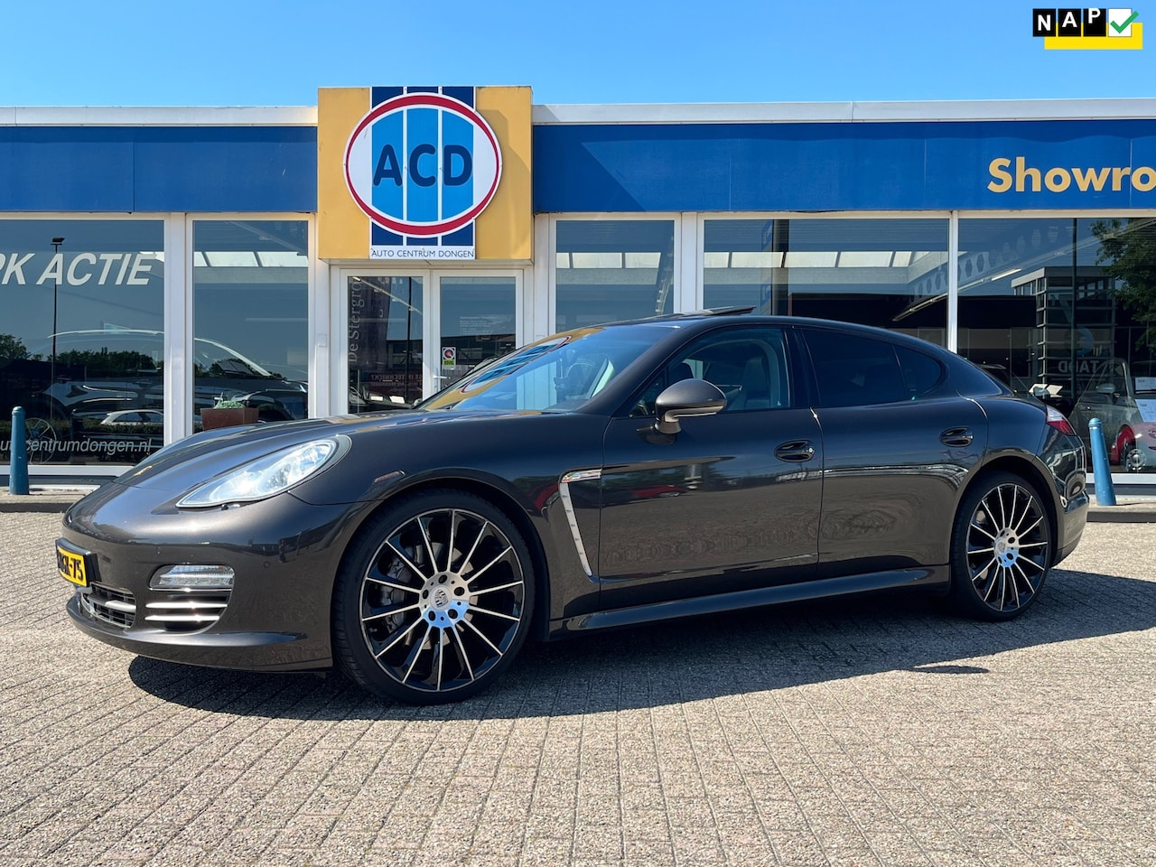 Porsche Panamera - 3.0 D Platinum Edition | Orig. NL | Sunroof | Sport Chrono | - AutoWereld.nl