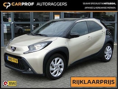 Toyota Aygo X - 1.0 VVT-i Pulse + Draaghaak Carplay | Stoelverwarming | Bi-Tone