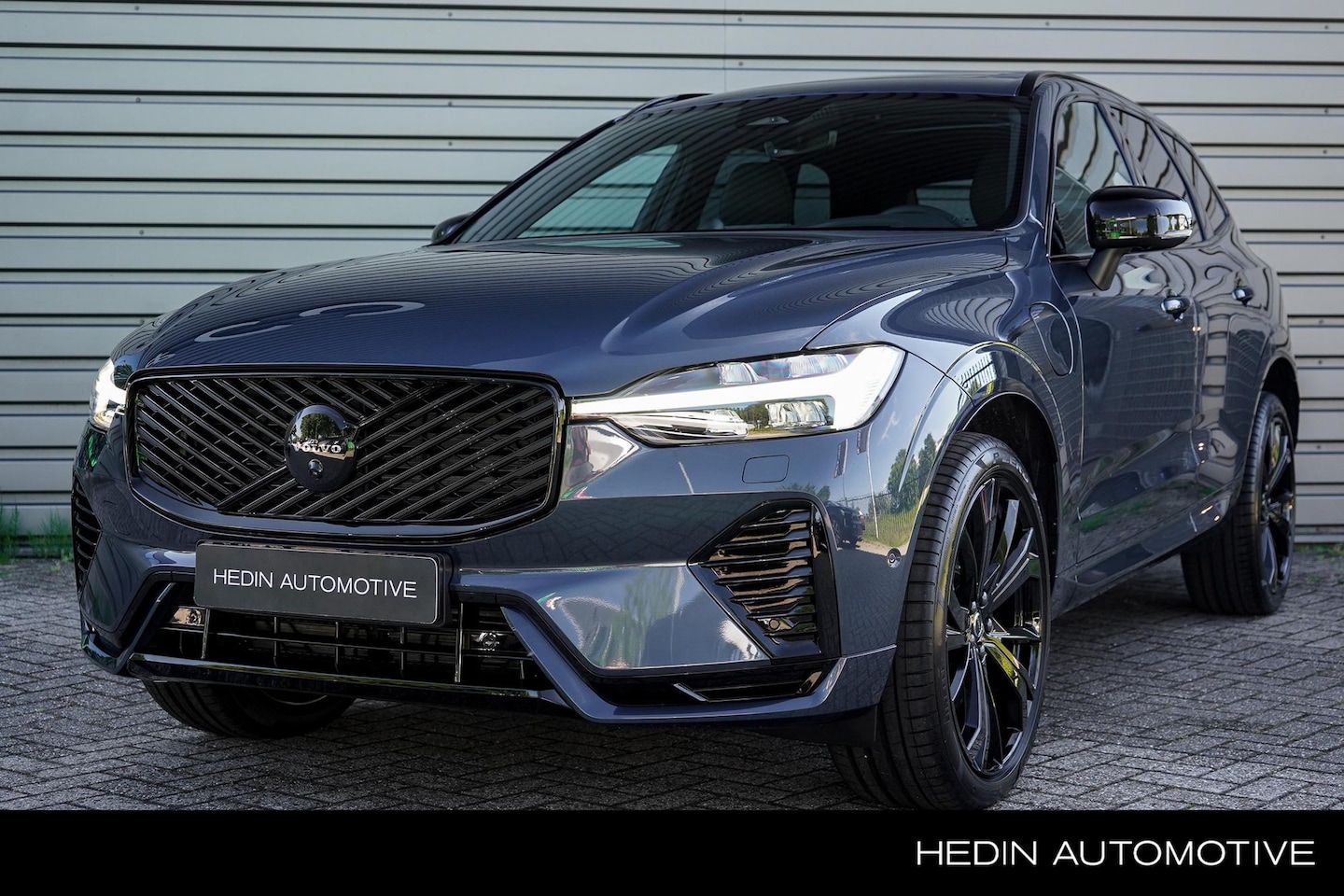Volvo XC60 - 2.0 T8 Plug-in hybrid AWD Ultra Black Edition Exec | Bowers & Wilkins | Massagefunctie voo - AutoWereld.nl