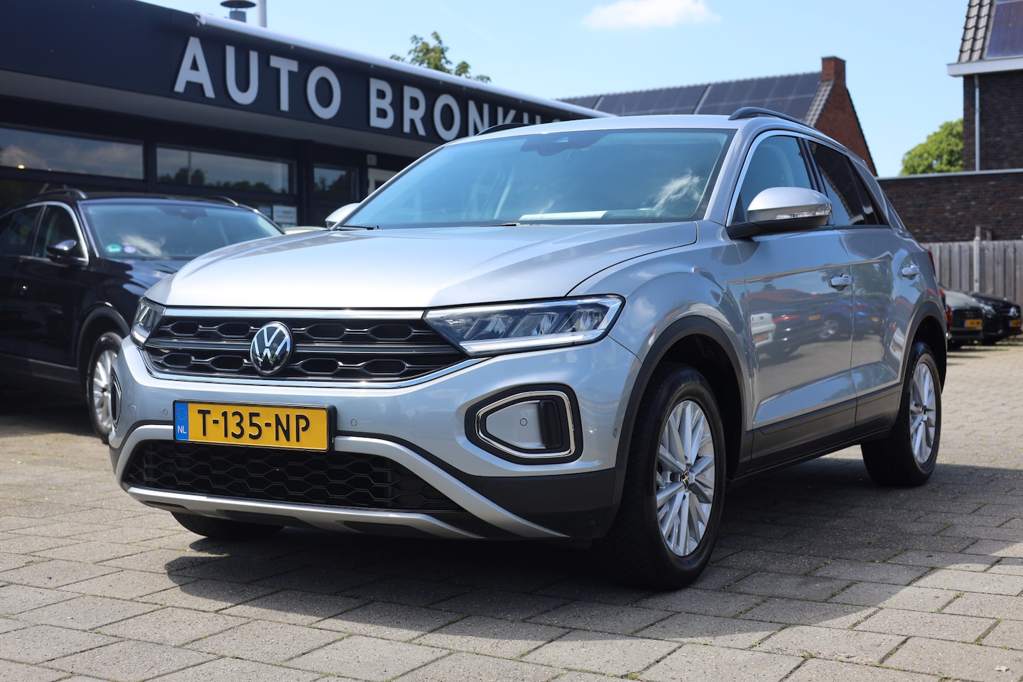 Volkswagen T-Roc - 1.0 TSI LIFE | ACC | ECC | CAMERA | CARPLAY - AutoWereld.nl