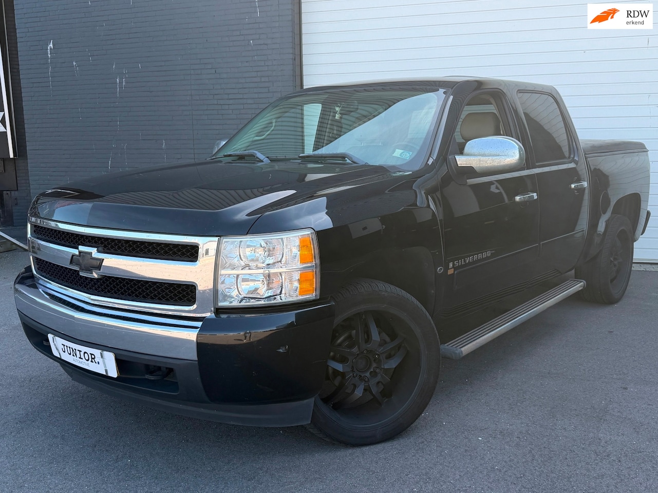 Chevrolet Silverado - 6PERSOONS/YOUNGTIMER/BTW/V8/BREEDSET - AutoWereld.nl