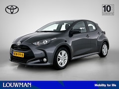 Toyota Yaris - Hybrid 115 Active | Parkeersensoren | Stoelverwarming |