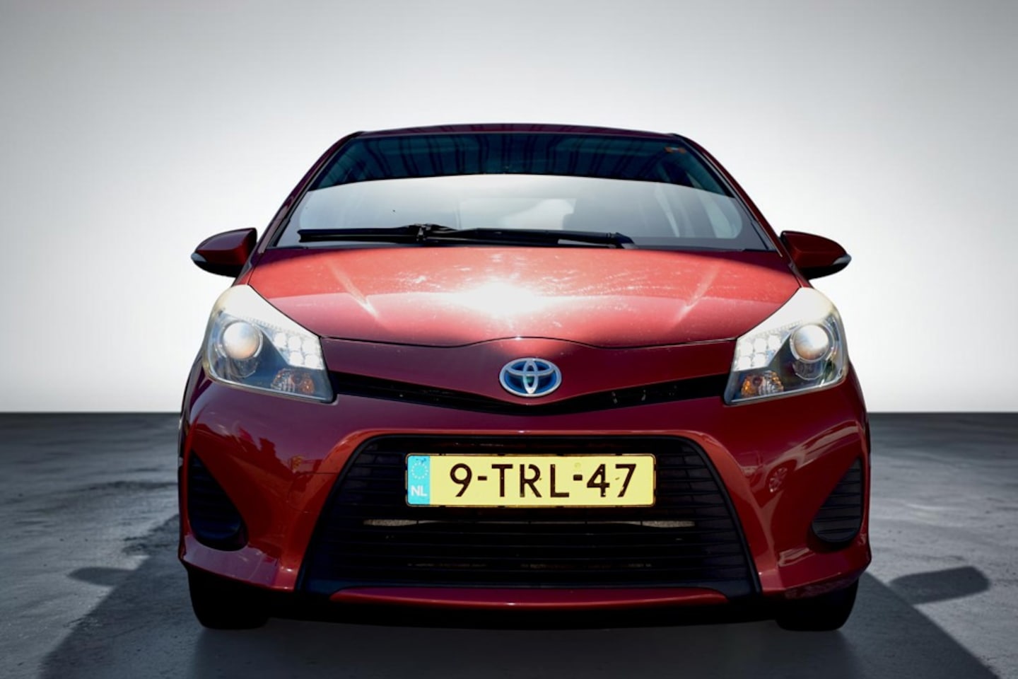 Toyota Yaris - 1.5 Full Hybrid Aspiration 1.5 Full Hybrid Aspiration, Afneembare trekhaak, Fullmap navigatie, Automaat
