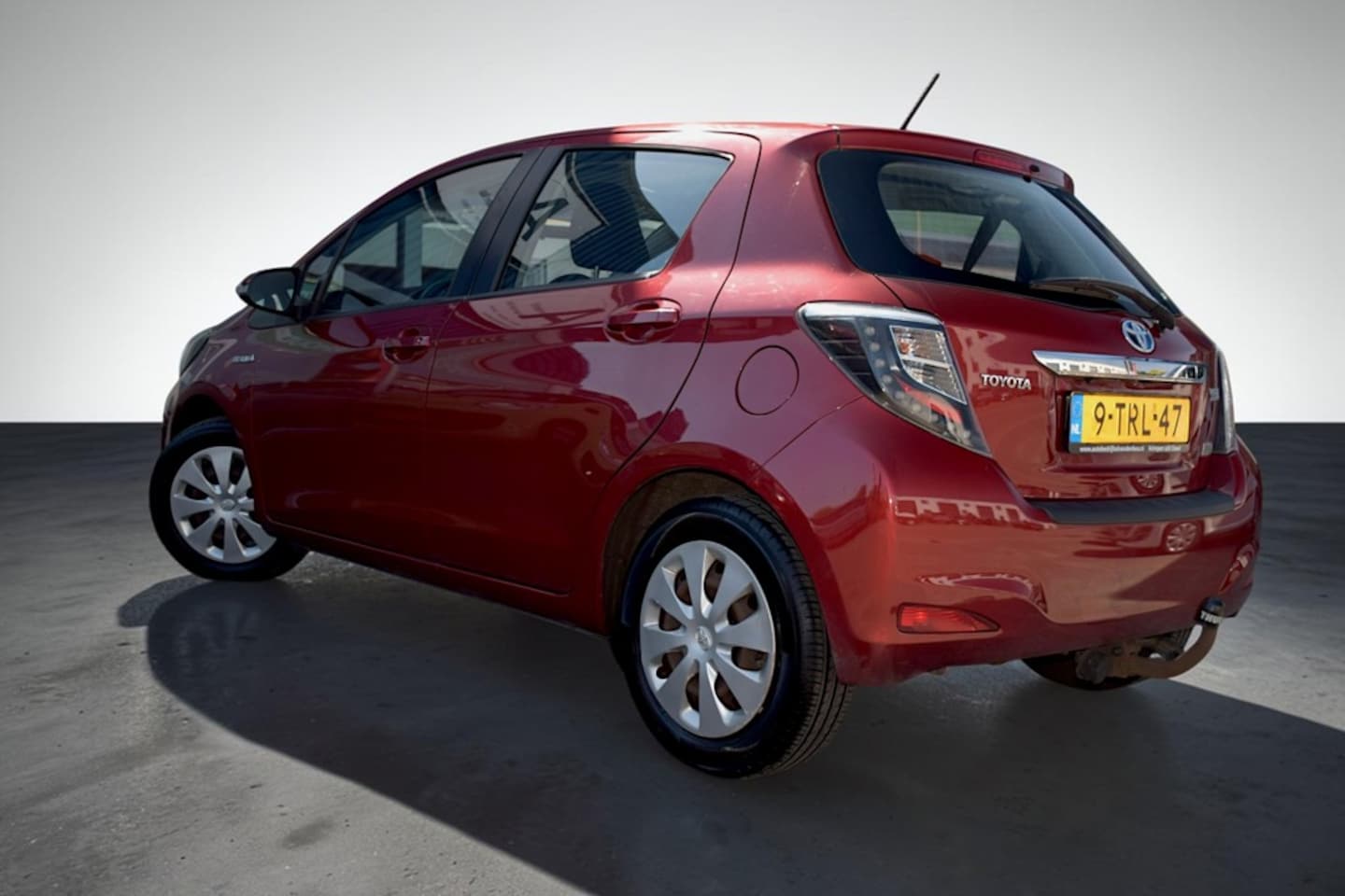 Toyota Yaris - 1.5 Full Hybrid Aspiration 1.5 Full Hybrid Aspiration, Afneembare trekhaak, Fullmap navigatie, Automaat