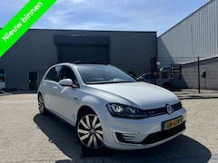 Volkswagen Golf - 1.4 TSI GTE Pano|Cam|Bigscreen|Full 225PK