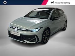 Volkswagen Golf - 1.5eHybrid 200kW/272PK Black Style GTE · Panoramadak · Trekhaak · Camera + Parkeersensoren