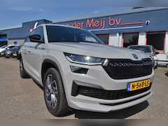 Skoda Kodiaq - 1.5 TSI Sportline Business , VIRTUAL COCKPIT , TREKH , A UITRIJ CAM , ST + STUUR VERW , LE