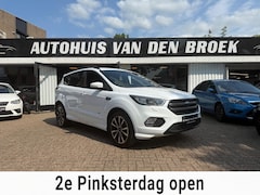Ford Kuga - 2.0 242Pk 4X4 St-Line|Automaat|Xenon|Cruise|Navi|Climate|Carplay|Led|Leer|Lmv|Elek Pakket|