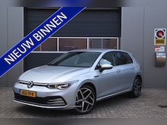 Volkswagen Golf - 1.5 eTSI R-Line Business+, Stoel & Stuurverwarmd, IQ.LIGHT, Camera, Navi