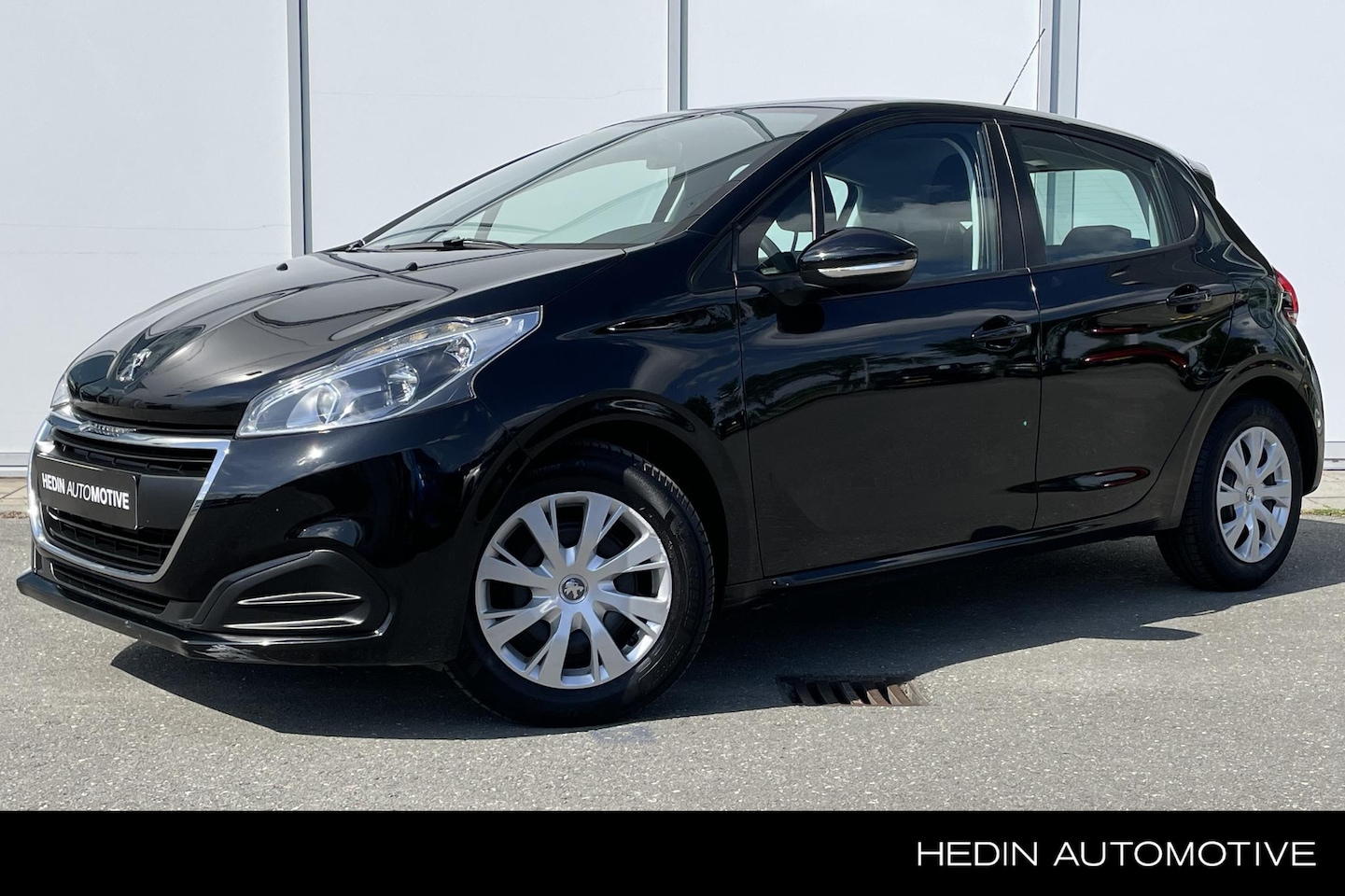 Peugeot 208 - 1.2 82pk Active | Nieuw binnen | Nieuwe foto's volgen - AutoWereld.nl