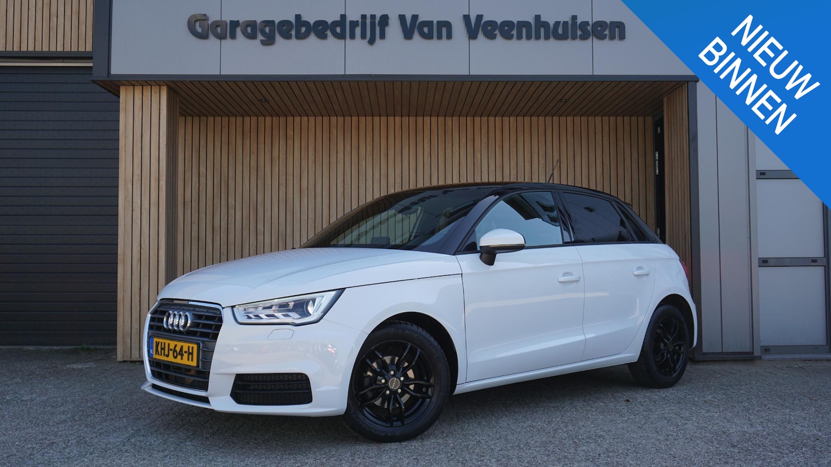 Audi A1 Sportback - 1.0 TFSI 81pk 5Drs LED Navi Bluetooth Stoelverwarming 15inch LM *Zwart Dak* 83532km! - AutoWereld.nl
