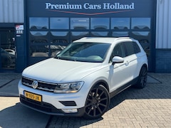 Volkswagen Tiguan - 2.0 TSI 4Motion Highline Navi Camera Keyless 21 Inch