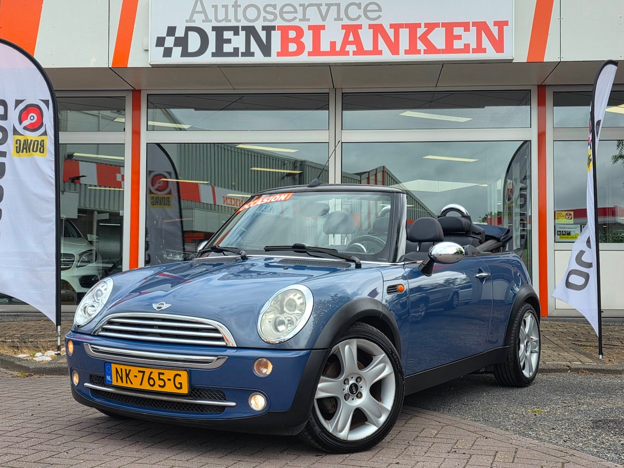 MINI Cabrio - Mini 1.6 Cooper Chili BJ.04 / Leder / Xenon / 17"LMV / Parkeersensoren / Luxe !! - AutoWereld.nl