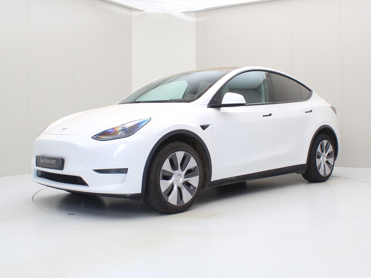 Tesla Model Y - Long Range AWD 75kWh 351pk AMD RYZEN [ TREKHAAK+AUTOPILOT+19 INCH+PREMIUM AUDIO ] - AutoWereld.nl