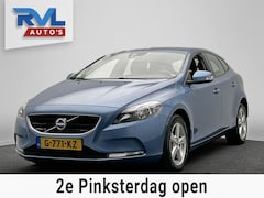 Volvo V40 - 2.0 D2 Trekhaak Navigatie Cruise Climate-control Lichtmetaal