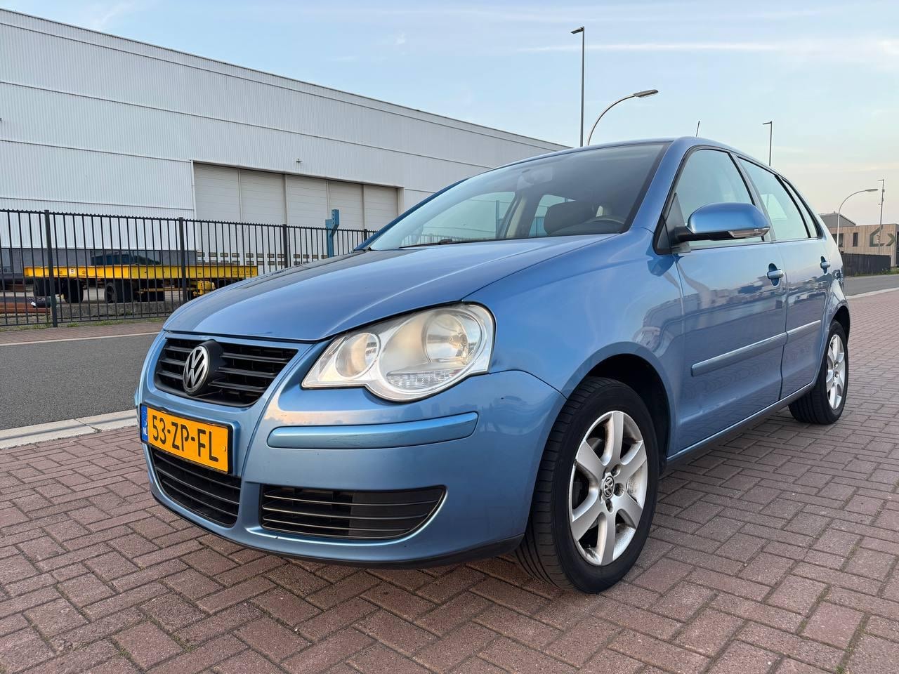Volkswagen Polo - 1.4-16V Comfortline /Airco/Cruise/Trekhaak/Nieuwe APK - AutoWereld.nl