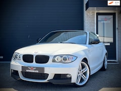 BMW 1-serie Cabrio - 118i High Executive | M-Sportpakket | Leder | Xenon | Clima | Cruise | Memory | Navi | PDC
