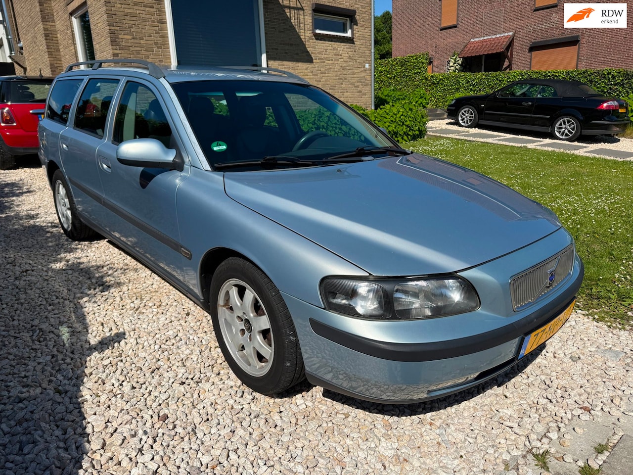 Volvo V70 - 2.4 Comfort Line Leder/Nieuwe APK. - AutoWereld.nl