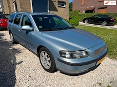 Volvo V70 - 2.4 Comfort Line Leder/Nieuwe APK